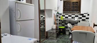 Low Cost Room Plaza de Hierro III