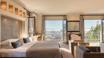 Camera Luxury, 1 letto king | Biancheria da letto di alta qualità, minibar, con stile personalizzato