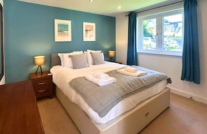 3 bedrooms, iron/ironing board, WiFi