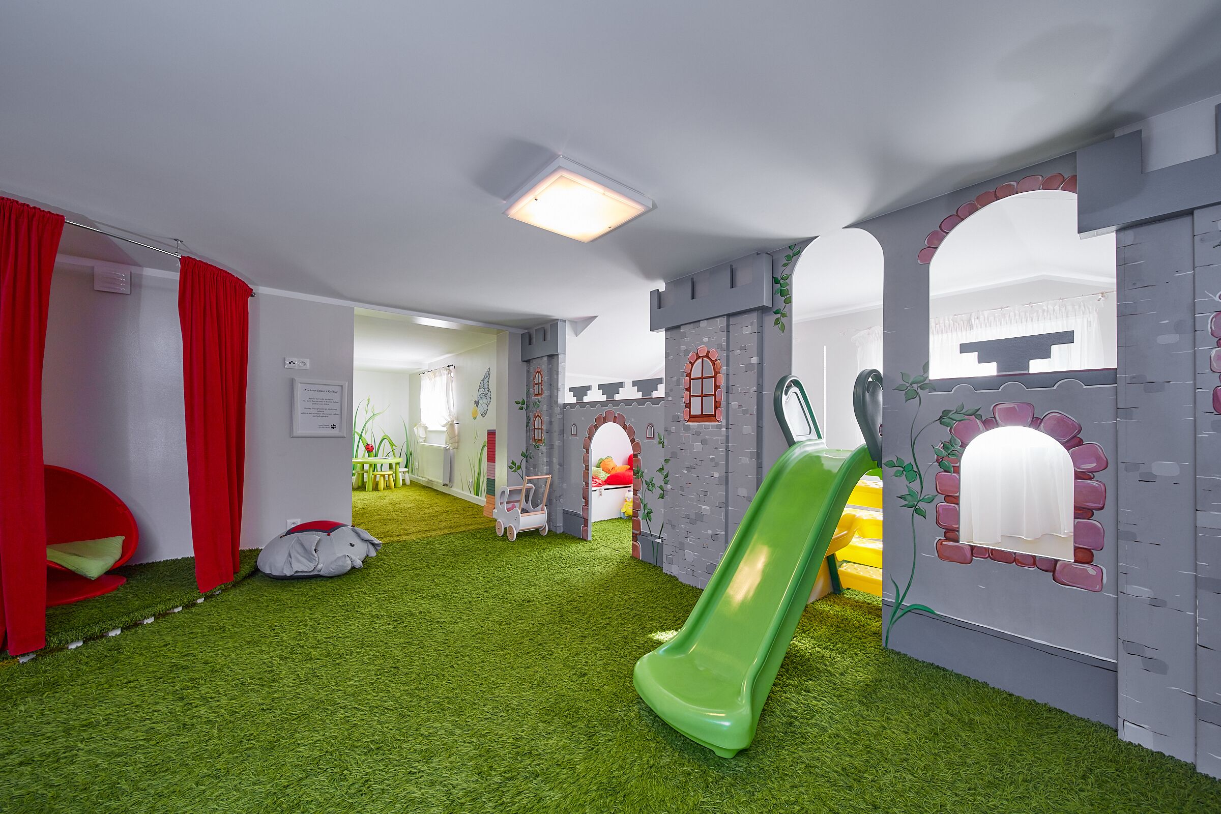 Innen-Kinderspielplatz