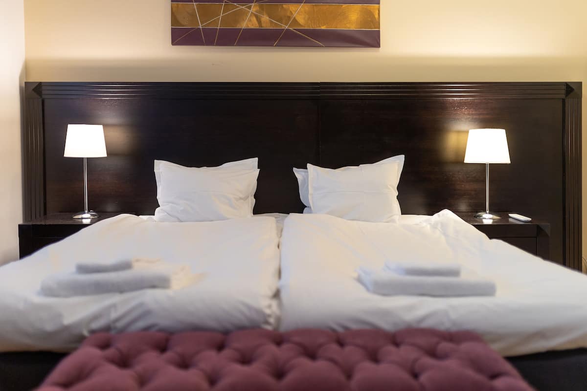 classic plus | 1 bedroom, hypo-allergenic bedding, desk, laptop workspace