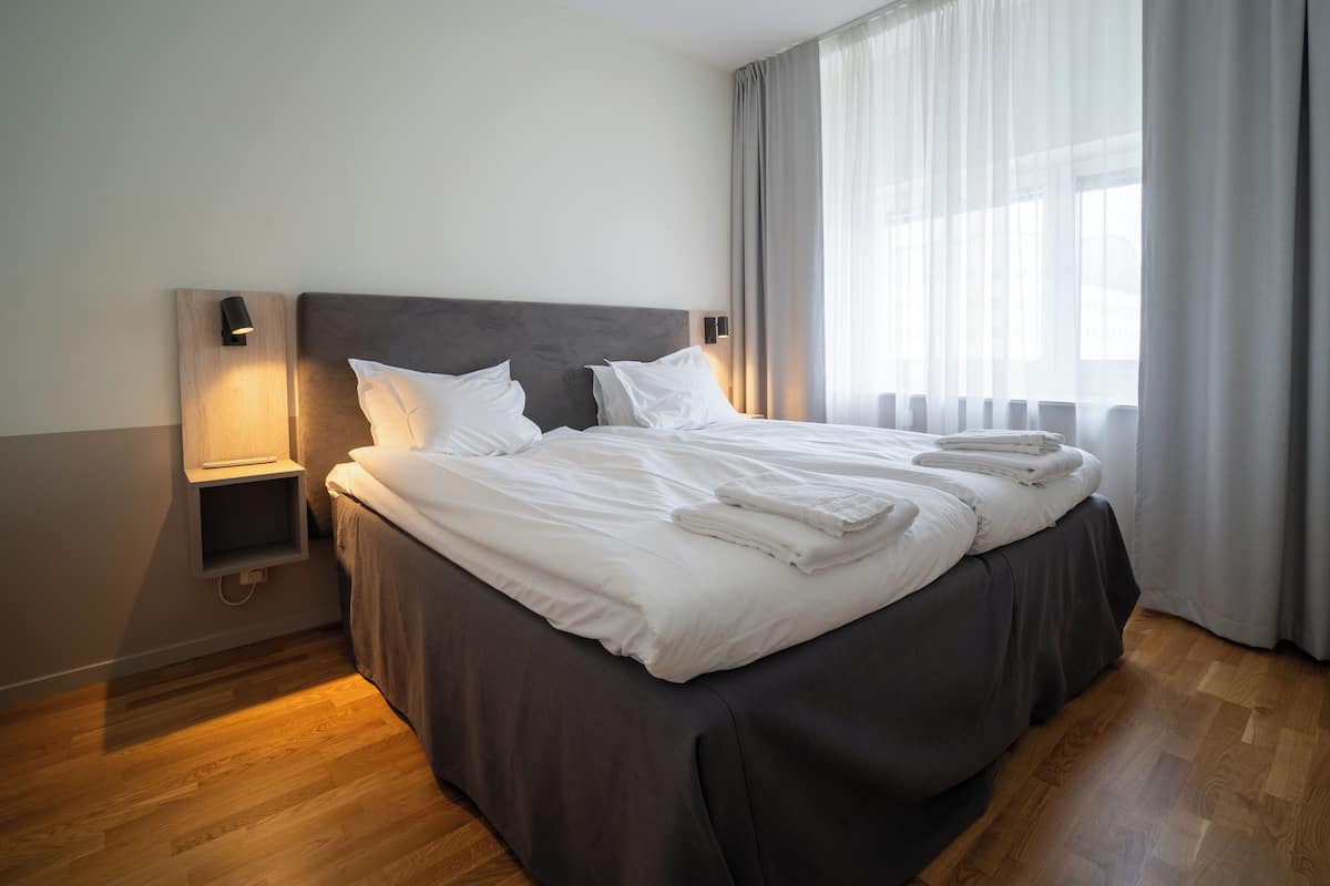 Suite | 1 camera, biancheria da letto ipoallergenica, una scrivania