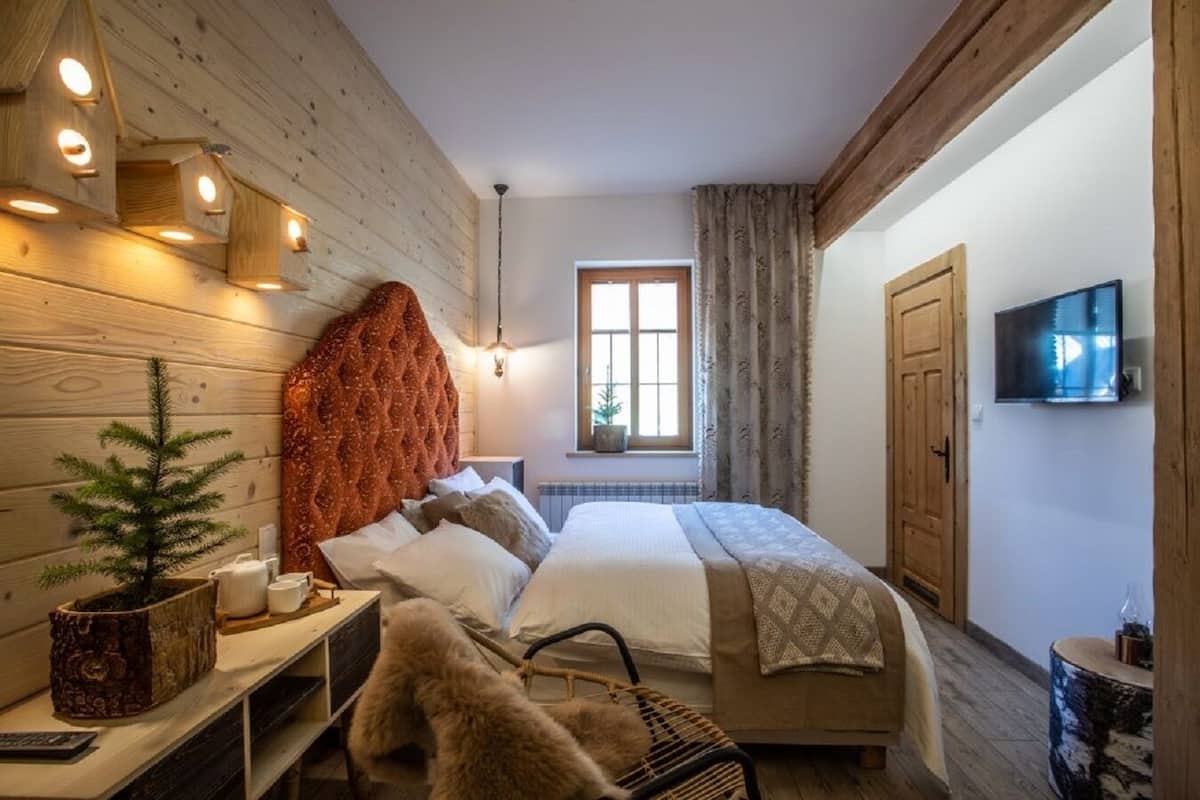 Design kamer (Brzozowy) | Verduisterende gordijnen, een strijkplank/strijkijzer, gratis wifi