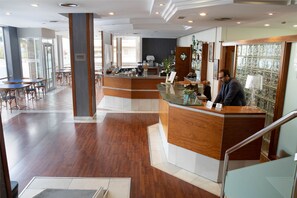 Daily buffet breakfast (EUR 7 per person) - Hotel J. Balmes Vic (Vic)