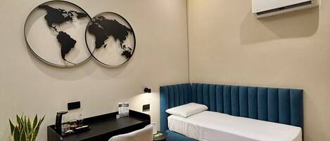 基础客房 (6) | 羽绒被、记忆海绵床垫、迷你吧、客房内保险箱