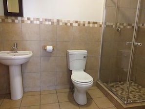 Chambre Double ou avec lits jumeaux | Salle de bain