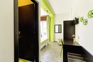 Apartment, 3 Bedrooms - Seaview Terrace Sunny Apartment (Giardini Naxos)