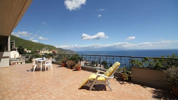 Apartment, 2 Bedrooms | Terrace/patio