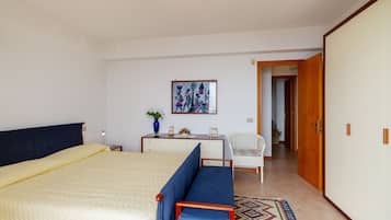 Apartamento, 2 quartos | 2 quartos, espaço de trabalho para notebook