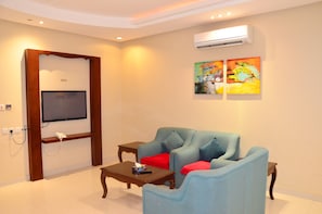 Flat-screen TV - Quiet Rooms 3 (Riyadh)