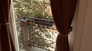 Exclusive Room | Balcony view