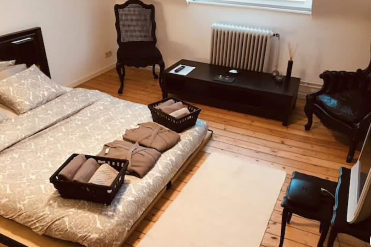 1 bedroom, premium bedding, individually decorated