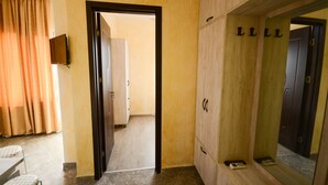Apartment (32) | Soundproofing, WiFi (free), bed sheets - Argo-A (Batumi)