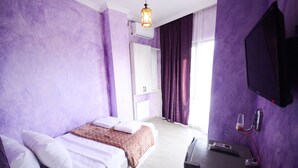 Standard Double Room (22) | Soundproofing, WiFi (free), bed sheets - Argo-A (Batumi)