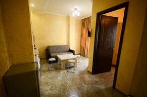 Apartment (42) | Schallisolierte Zimmer, kostenloses WLAN, Bettwäsche