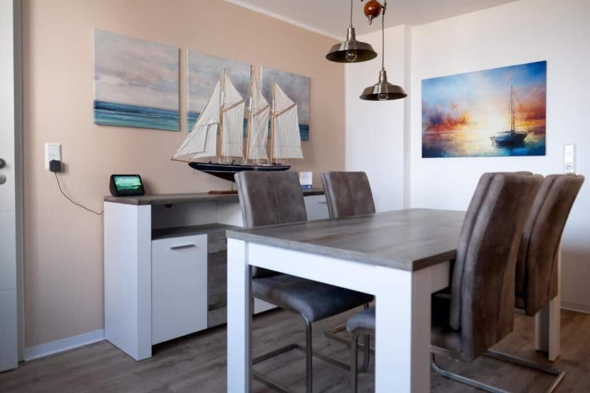 Apartment, 1 Bedroom, Balcony, Sea View (Saint - Exupéry) | In-room dining
