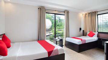 1 bedroom, desk, free WiFi, bed sheets