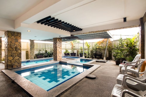 Tagaytay Haven Hotel