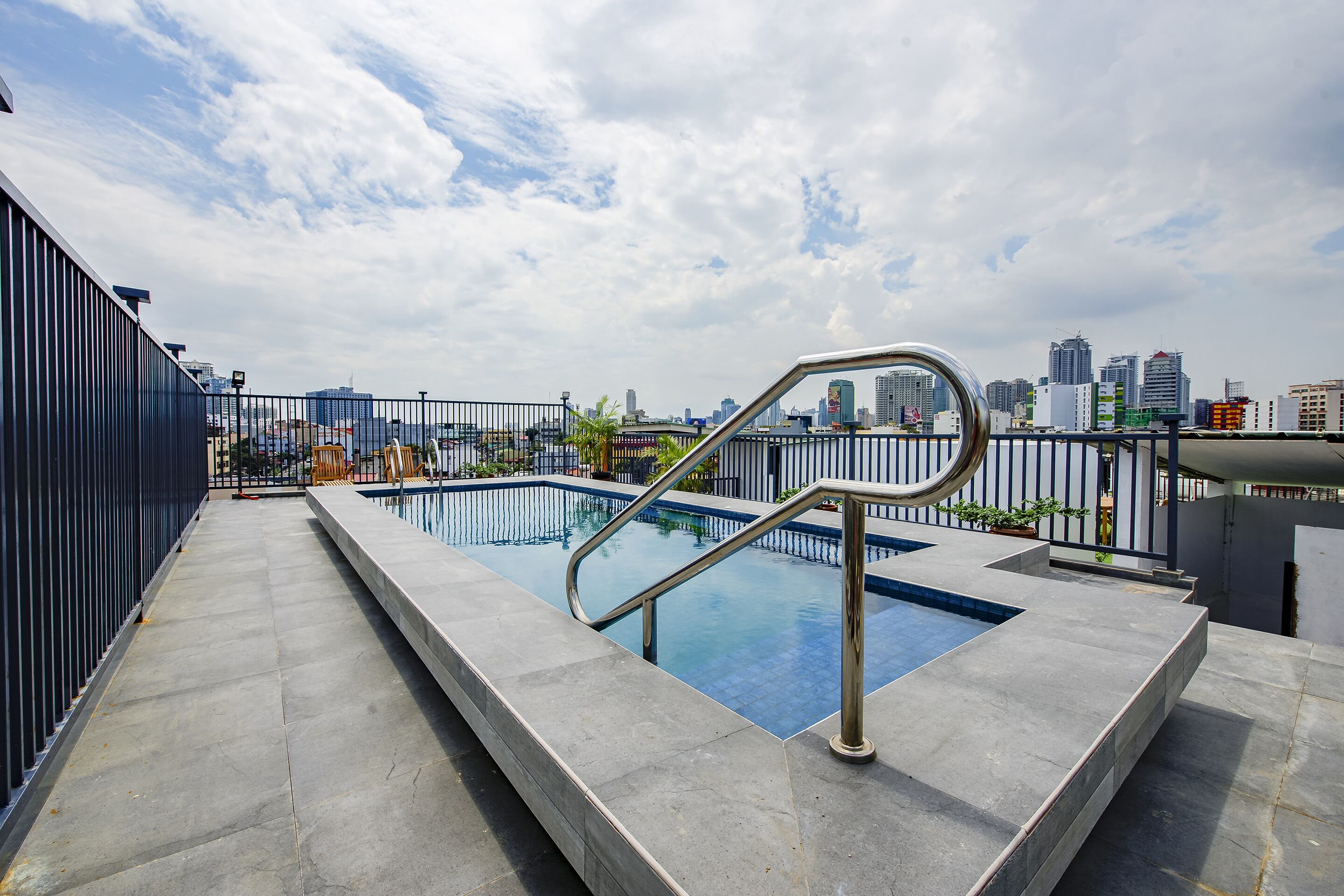 Photo - Super OYO Capital O 232 Nest Nano Suites Fort