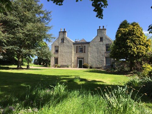 Beautiful family house set in a spectacular garden