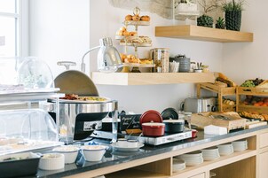 Desayuno bufé gratuito y diario