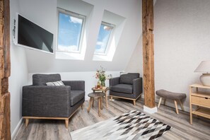 Apartma 12 | 高級寢具、客房內保險箱、獨特裝潢、布置獨特