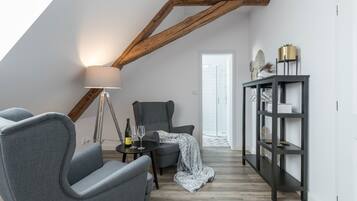 Apartma 5 | Premium bedding, in-room safe, individually decorated