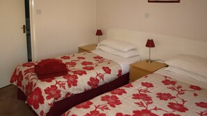 Unclassified image, 2 of 9, button - Briarsfield Motel (Cheltenham)