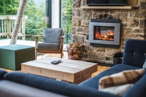 Flat-screen TV - A yorkshire dale that sleeps 6 guests  in 3 bedrooms (Richmond)