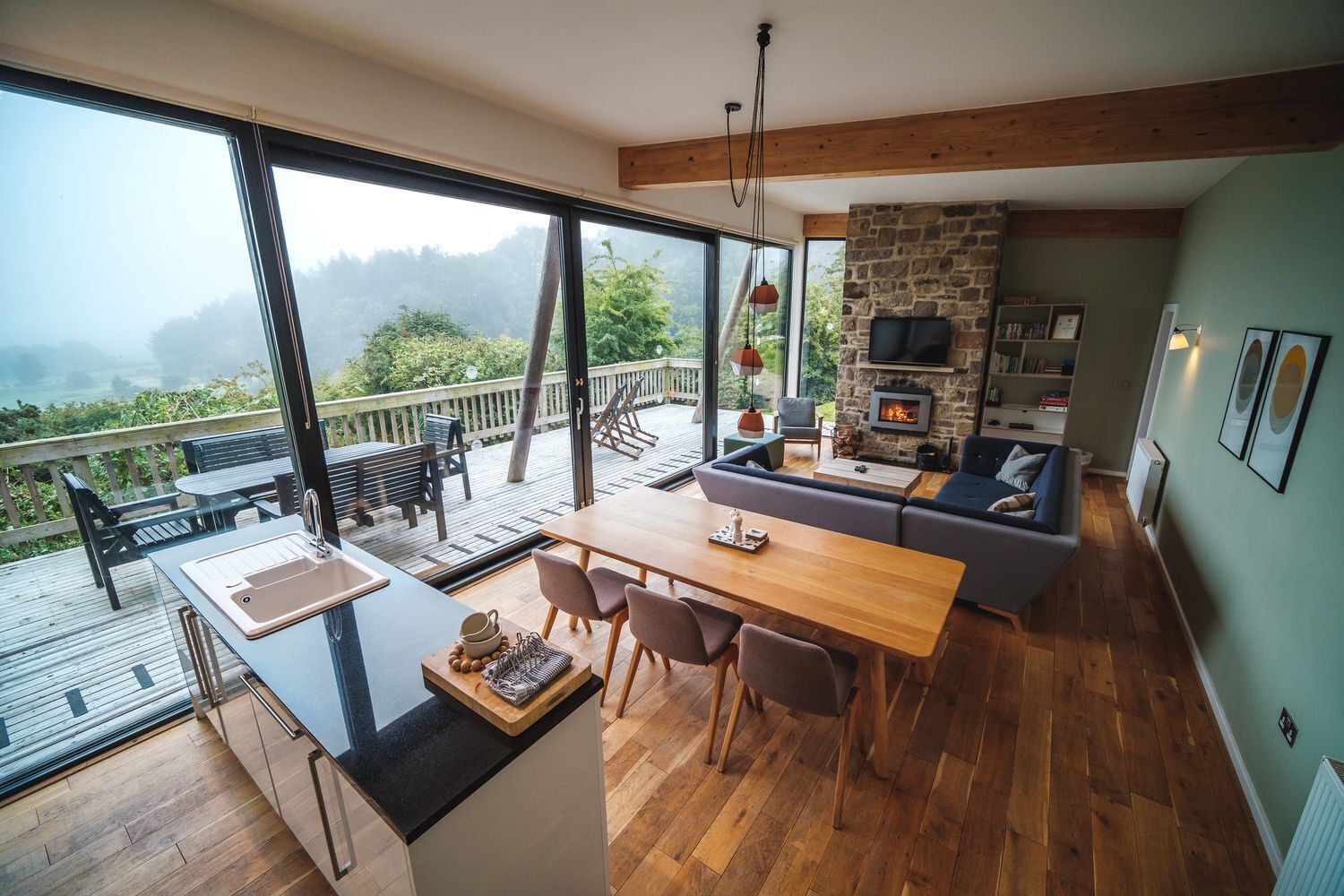 Télévision à écran plat