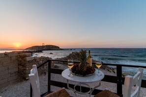 Deluxe-huoneisto, poreamme, merinäköala (suite 1) | Parveke