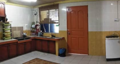 Rizdwan’s Homestay (Muslim Homestay)