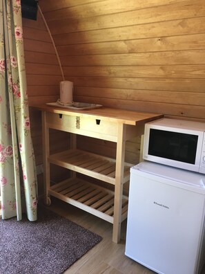 Cabane | Rideaux occultants, fer et planche Ă repasser, Wi-Fi gratuit