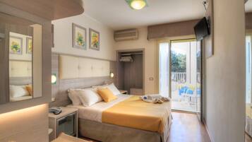 In-room safe, desk, blackout curtains, free WiFi