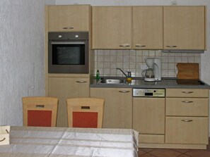 Fridge, oven, dishwasher, cookware/dishes/utensils - Gollwitzer Park (Insel Poel) by Interhome (Gollwitz (Insel Poel))