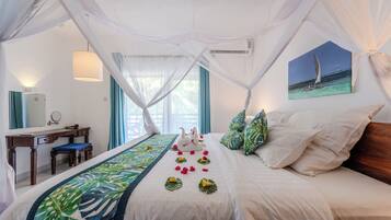 Classic Double or Twin with Balcony | In-room safe, desk, free cribs/infant beds, free WiFi