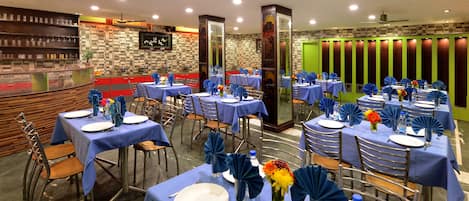 Breakfast and dinner served, Indian cuisine