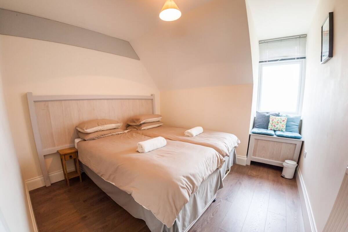 Twin Room, Sea View (Private Room 4)
