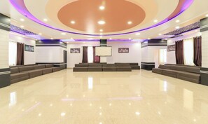 Business center - Treebo Trend Raj Garden (Pushkar)