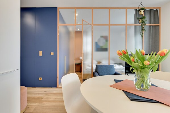 Deluxe Apartment | Living area