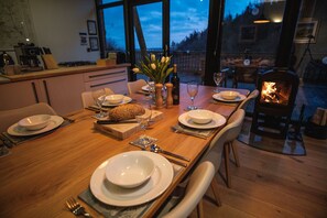 Dining - A yorkshire dale that sleeps 6 guests  in 3 bedrooms (Richmond)