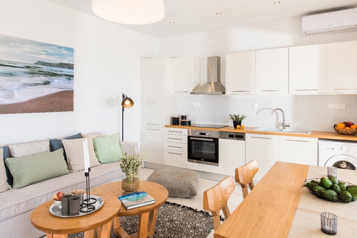 Villa by the sea, 50m. from the beach of Falasarna