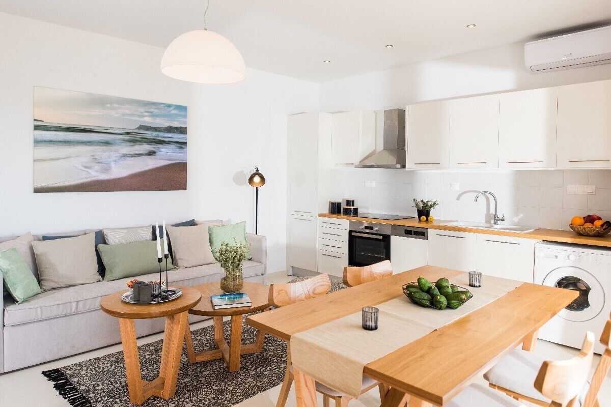 Villa by the sea, 50m. from the beach of Falasarna