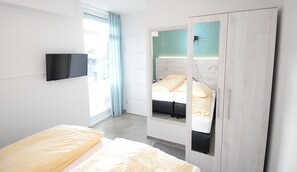 2 chambres, fer et planche à repasser, lit parapluie, Wi-Fi gratuit