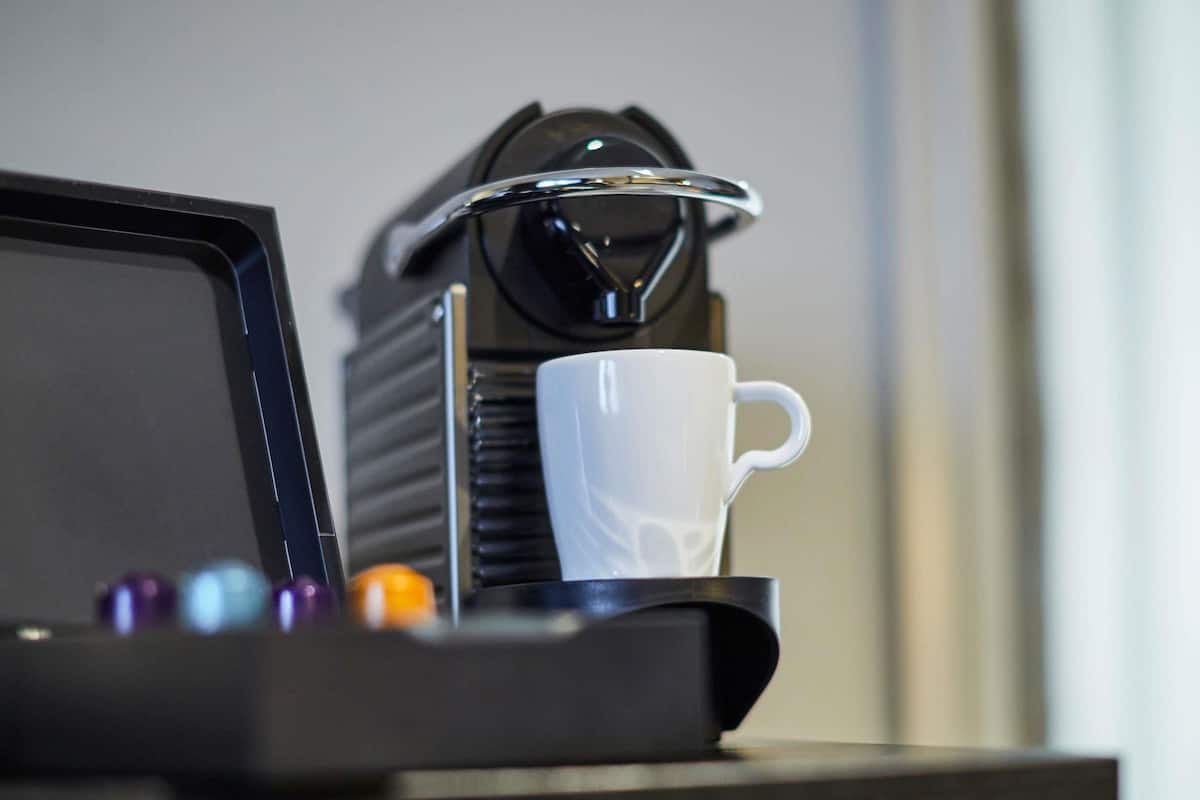 Suite Junior, 1 lit double | Décor unique, espace de travail pour ordinateurs portables