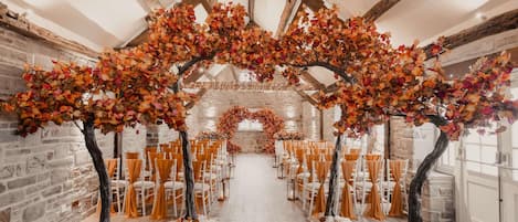 Mariage Ă lâintĂ©rieur