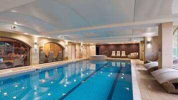 Indoor pool, pool loungers