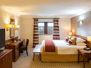 Standard Room, 1 Double Bed | Laptop workspace, blackout drapes, iron/ironing board, cribs (free) - Mercure Barnsley Tankersley (Barnsley)