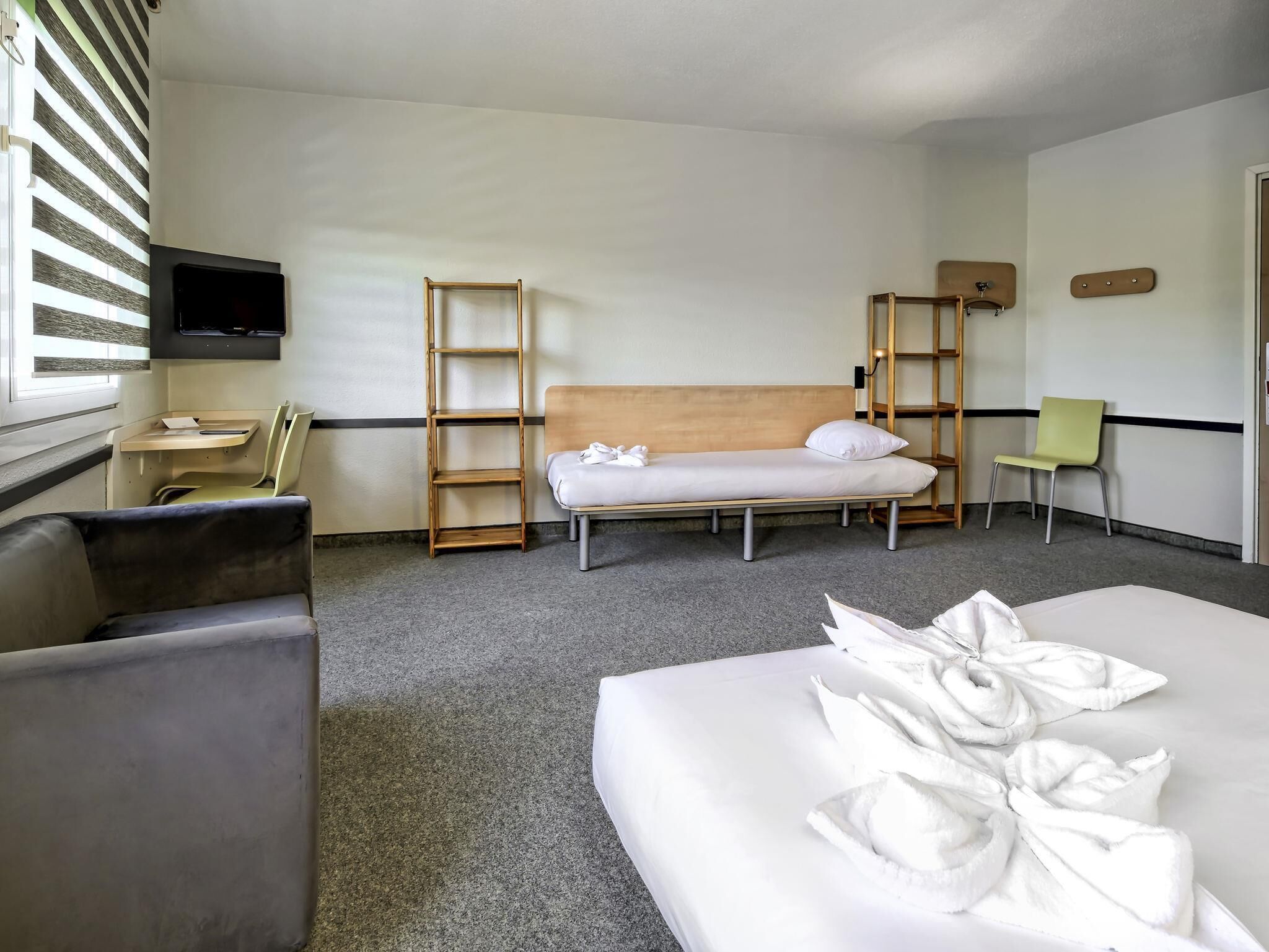 Standard Room, Multiple Beds