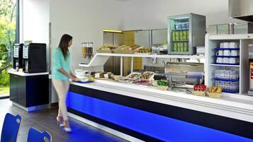 Daily buffet breakfast for a fee
